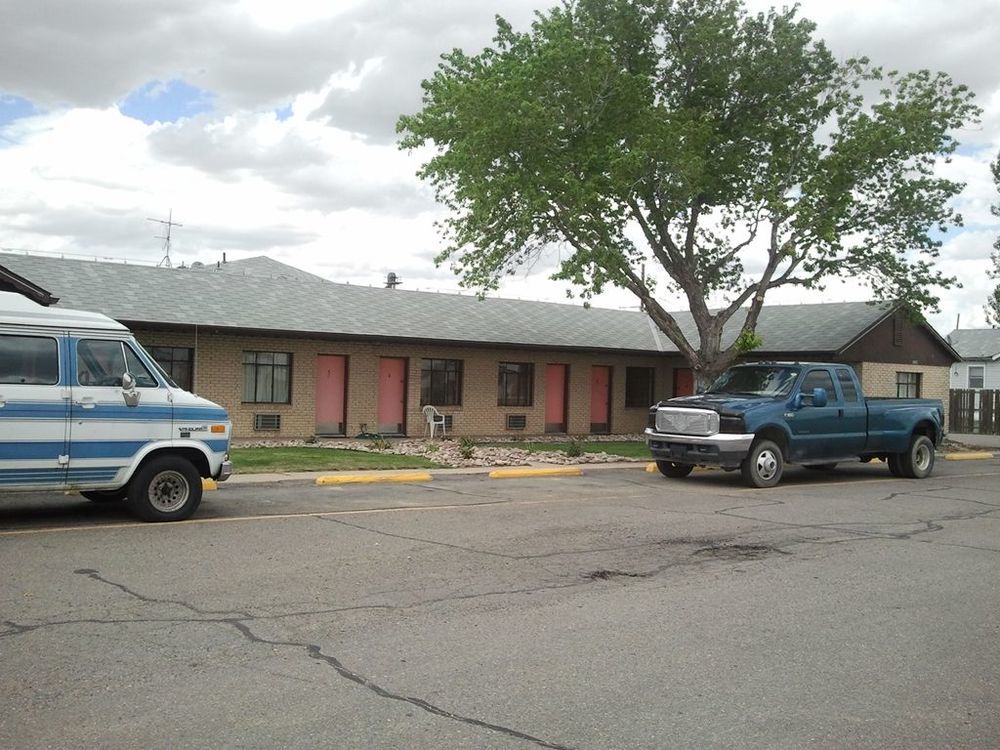 Country Manor Motel Watkins Esterno foto
