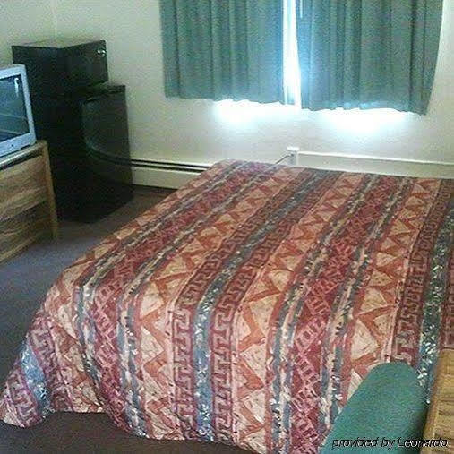Country Manor Motel Watkins Esterno foto
